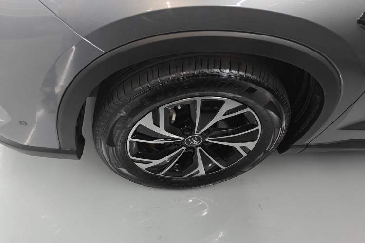 Used BYD Song Pro New Energy 2025 2nd Generation Intelligent Driving Version DM-i 75KM Leading Edition Exterior 4