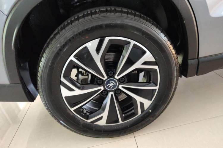Used BYD Song Pro New Energy 2025 2nd Generation Intelligent Driving Version DM-i 75KM Leading Edition Exterior 5
