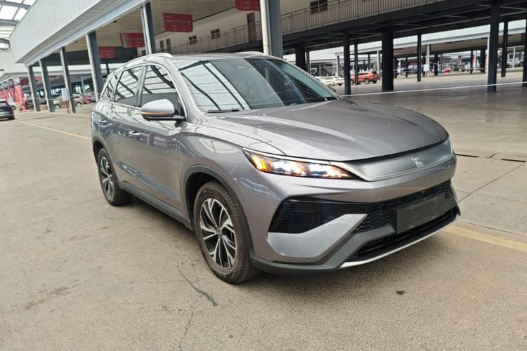 Used BYD Song Pro New Energy 2025 Second-Generation DM-i 115KM Overachiever Trim Front Right 45 Deg