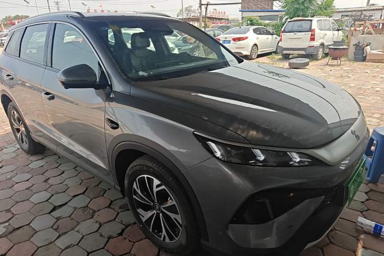 Used BYD Song Pro New Energy 2025 2nd Generation Intelligent Driving Version DM-i 75KM Leading Edition Front Right 45 Deg