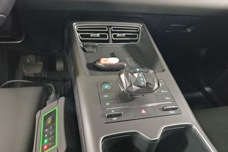 Used BYD Song Pro New Energy 2025 2nd Generation Intelligent Driving Version DM-i 75KM Leading Edition Gear Lever