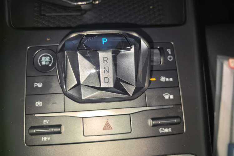 Used BYD Song Pro New Energy 2025 Second-Generation Intelligent Driving Version DM-i 115KM Superior Trim Gear Lever