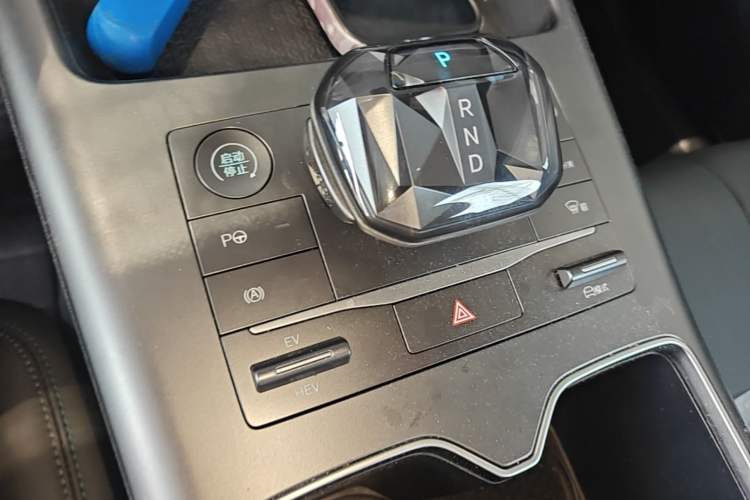 Used BYD Song Pro New Energy 2025 2nd Generation Intelligent Driving Version DM-i 75KM Leading Edition Gear Lever