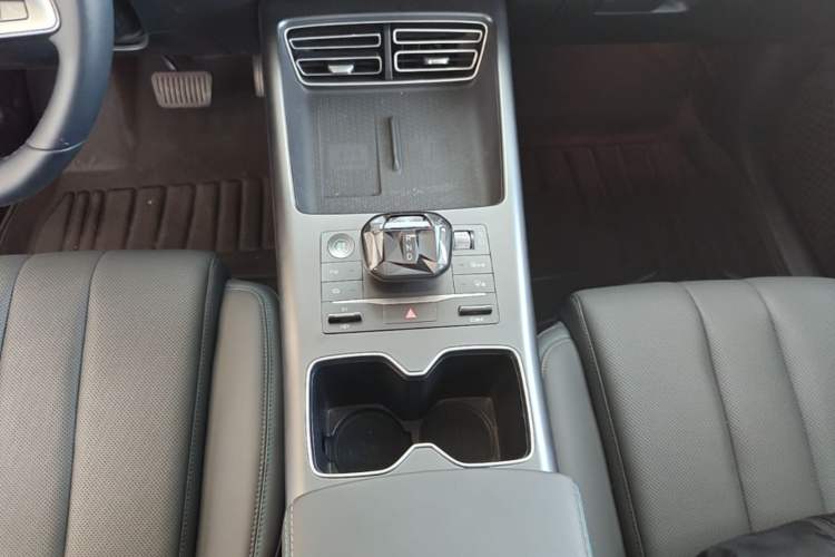 Used BYD Song Pro New Energy 2025 Second-Generation Intelligent Driving Version DM-i 115KM Superior Trim Gear Lever