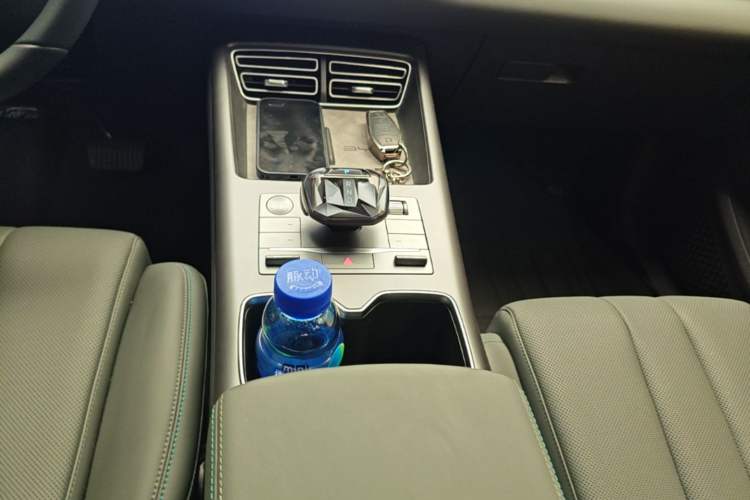Used BYD Song Pro New Energy 2025 2nd Generation Intelligent Driving Version DM-i 75KM Leading Edition Gear Lever