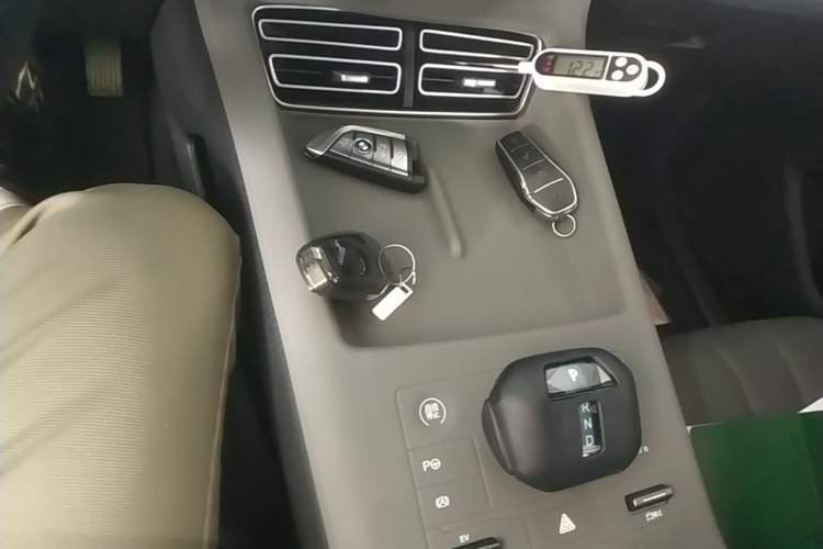 Used BYD Song Pro New Energy 2025 Second-Generation Intelligent Driving Version DM-i 115KM Superior Trim Gear Lever