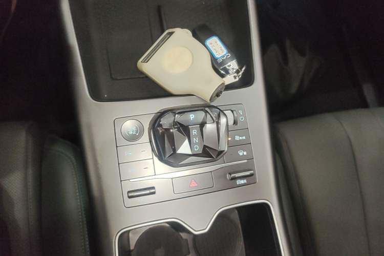 Used BYD Song Pro New Energy 2025 Second-Generation Intelligent Driving Version DM-i 115KM Excellence Edition Gear Lever