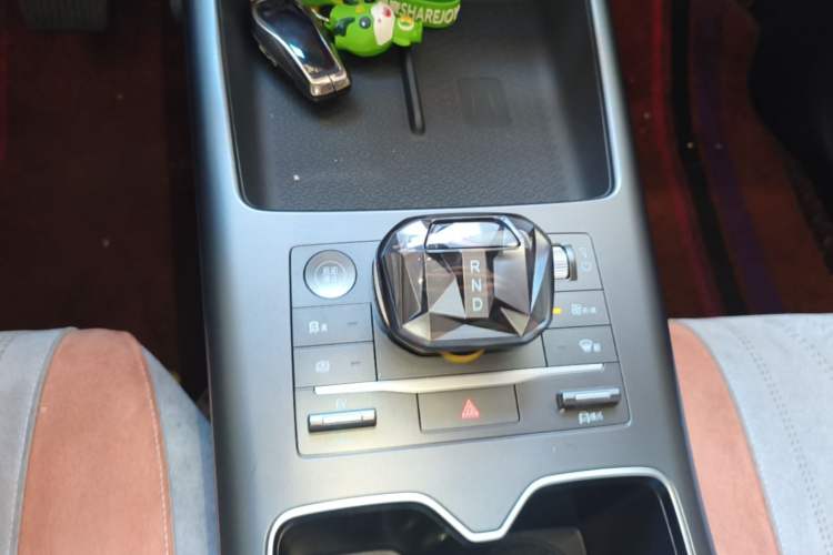 Used BYD Song Pro New Energy 2025 Second-Generation DM-i 115KM Overachiever Trim Gear Lever