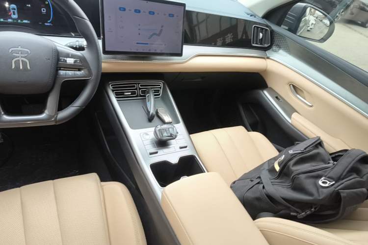 Used BYD Song Pro New Energy 2025 2nd Generation Intelligent Driving Version DM-i 75KM Overachiever Trim Gear Lever