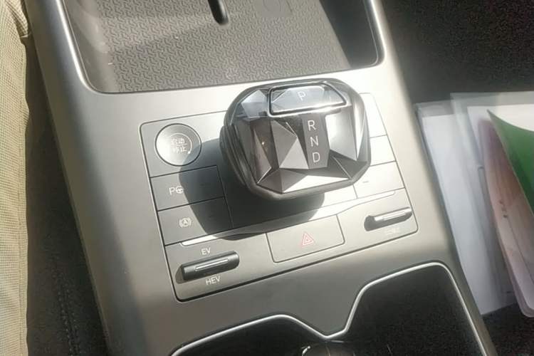 Used BYD Song Pro New Energy 2025 2nd Generation Intelligent Driving Version DM-i 75KM Leading Edition Gear Lever