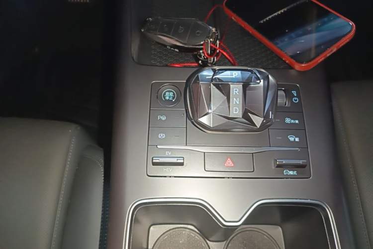 Used BYD Song Pro New Energy 2025 2nd Generation Intelligent Driving Version DM-i 75KM Leading Edition Gear Lever