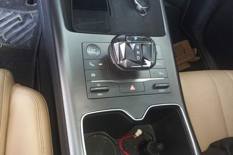 Used BYD Song Pro New Energy 2025 Second-Generation DM-i 115KM Excellence Version Gear Lever