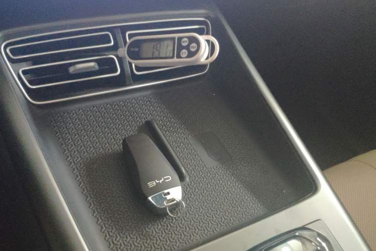 Used BYD Song Pro New Energy 2025 Second-Generation DM-i 75KM Leading Edition Interior 1