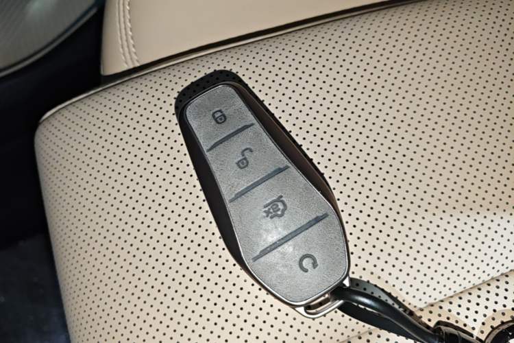 Used BYD Song Pro New Energy 2025 Second-Generation DM-i 115KM Excellence Version Interior 1