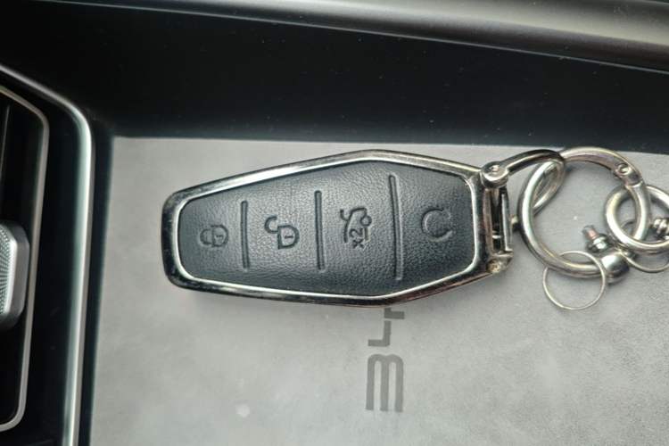 Used BYD Song Pro New Energy 2025 2nd Generation Intelligent Driving Version DM-i 75KM Leading Edition Interior 1