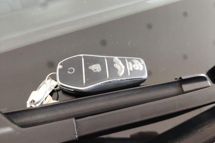 Used BYD Song Pro New Energy 2025 2nd Generation Intelligent Driving Version DM-i 75KM Leading Edition Interior 1