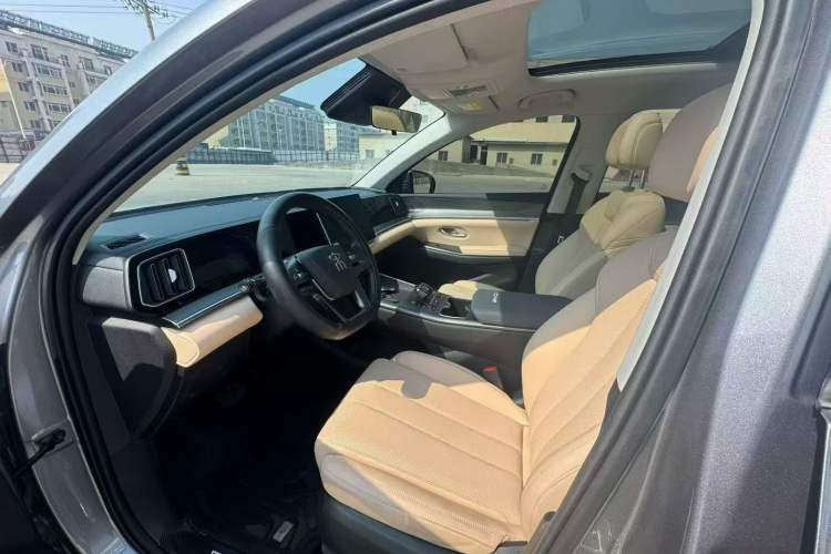 Used BYD Song Pro New Energy 2025 Second-Generation Intelligent Driving Version DM-i 115KM Superior Trim Interior 1