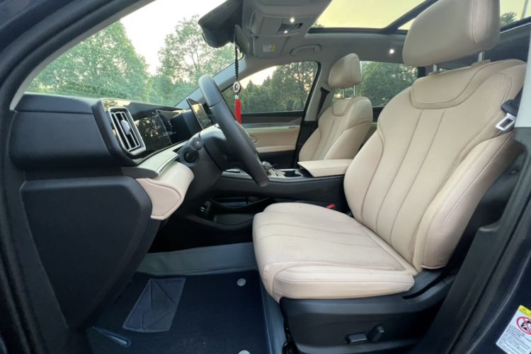 Used BYD Song Pro New Energy 2025 Second-Generation DM-i 115KM Overachiever Trim Interior 1