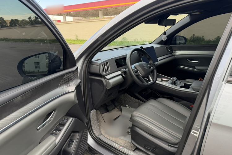 Used BYD Song Pro New Energy 2025 2nd Generation Intelligent Driving Version DM-i 75KM Overachiever Trim Interior 2