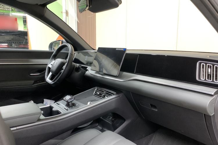 Used BYD Song Pro New Energy 2025 2nd Generation Intelligent Driving Version DM-i 75KM Leading Edition Interior 3