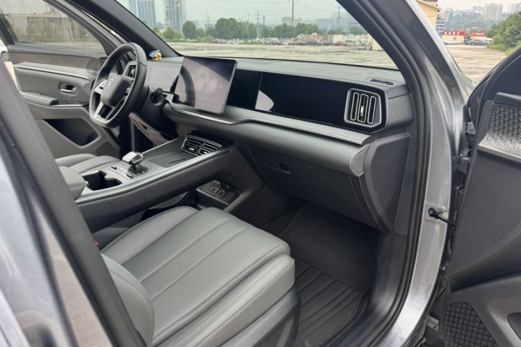 Used BYD Song Pro New Energy 2025 2nd Generation Intelligent Driving Version DM-i 75KM Leading Edition Interior 5