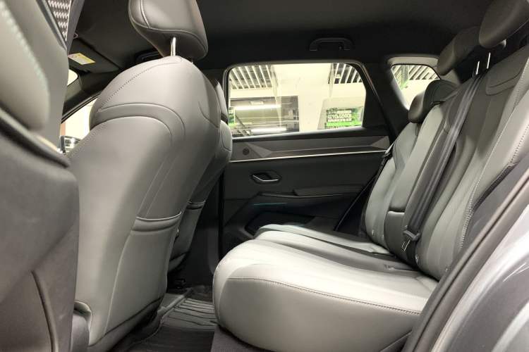 Used BYD Song Pro New Energy 2025 2nd Generation Intelligent Driving Version DM-i 75KM Leading Edition Interior 5