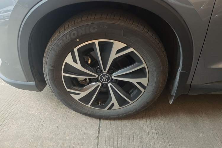 Used BYD Song Pro New Energy 2025 Second-Generation Intelligent Driving Version DM-i 115KM Superior Trim Left Front Wheel Hub