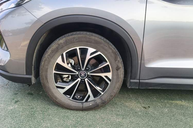 Used BYD Song Pro New Energy 2025 Second-Generation DM-i 75KM Leading Edition Left Front Wheel Hub