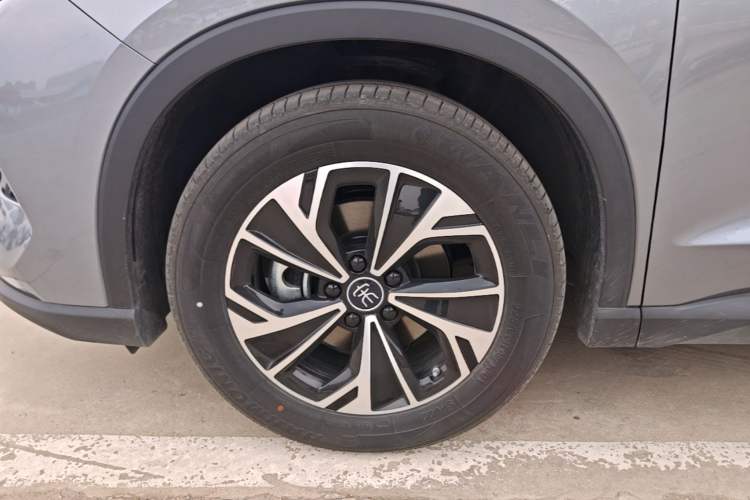 Used BYD Song Pro New Energy 2025 Second-Generation DM-i 115KM Overachiever Trim Left Front Wheel Hub