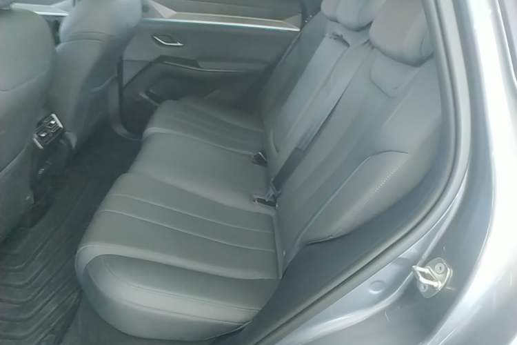Used BYD Song Pro New Energy 2025 Second-Generation Intelligent Driving Version DM-i 115KM Superior Trim Left Rear Seat