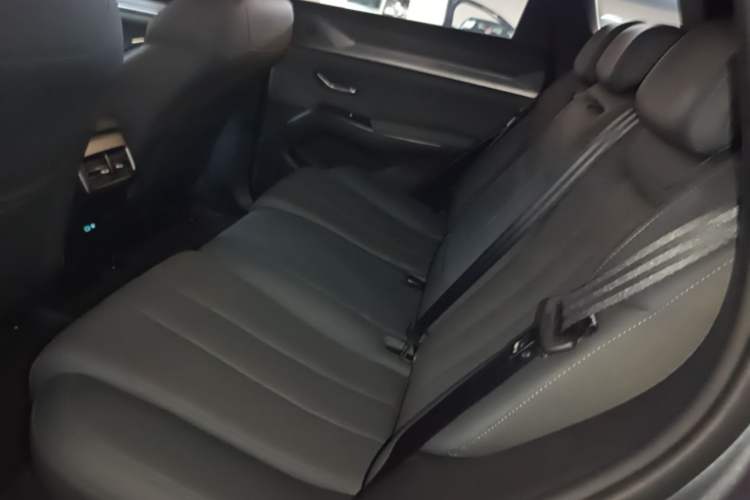 Used BYD Song Pro New Energy 2025 2nd Generation Intelligent Driving Version DM-i 75KM Leading Edition Left Rear Seat