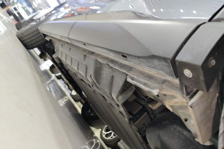 Used BYD Song Pro New Energy 2025 Second-Generation Intelligent Driving Version DM-i 115KM Excellence Edition Left Side Sill