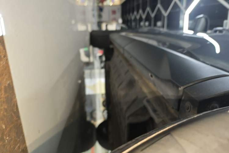 Used BYD Song Pro New Energy 2025 Second-Generation DM-i 75KM Leading Edition Left Side Sill