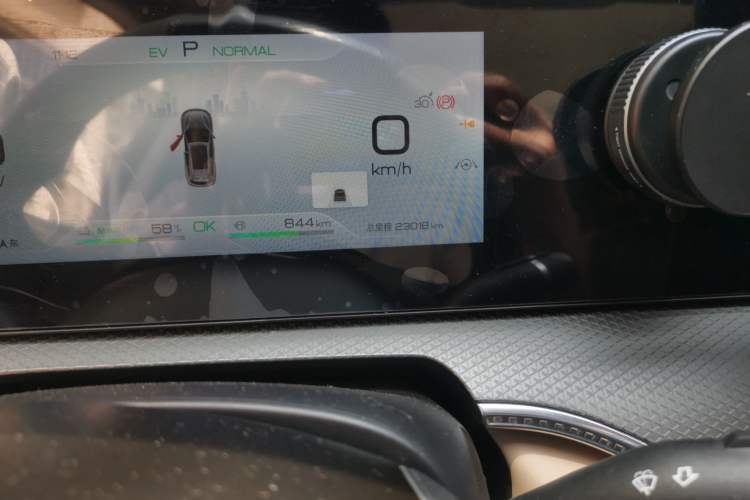 Used BYD Song Pro New Energy 2025 Second-Generation DM-i 115KM Overachiever Trim Odometer Close Up