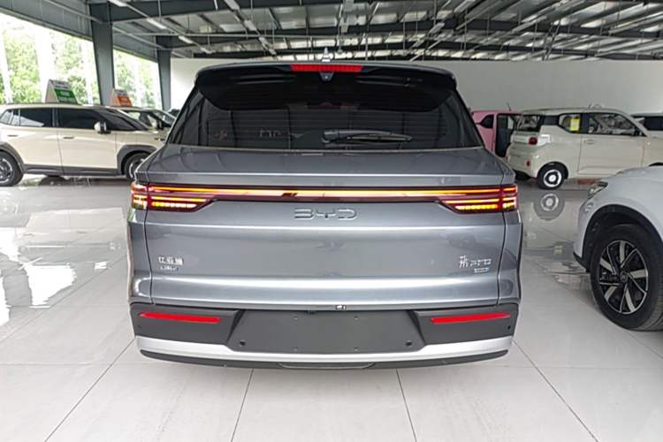 Used BYD Song Pro New Energy 2025 2nd Generation Intelligent Driving Version DM-i 75KM Leading Edition Rear