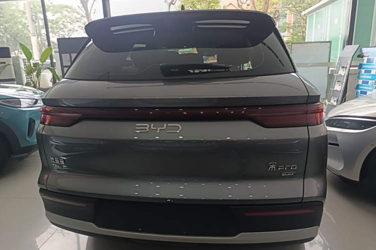 Used BYD Song Pro New Energy 2025 2nd Generation Intelligent Driving Version DM-i 75KM Leading Edition Rear