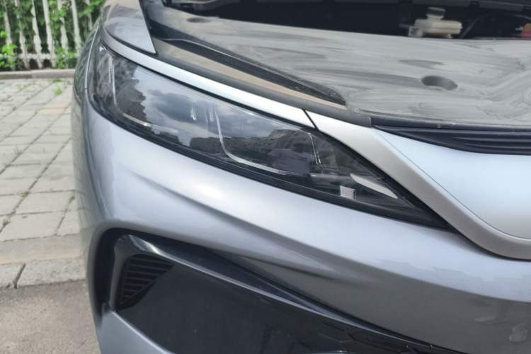 Used BYD Song Pro New Energy 2025 Second-Generation Intelligent Driving Version DM-i 115KM Superior Trim Right Front Headlight