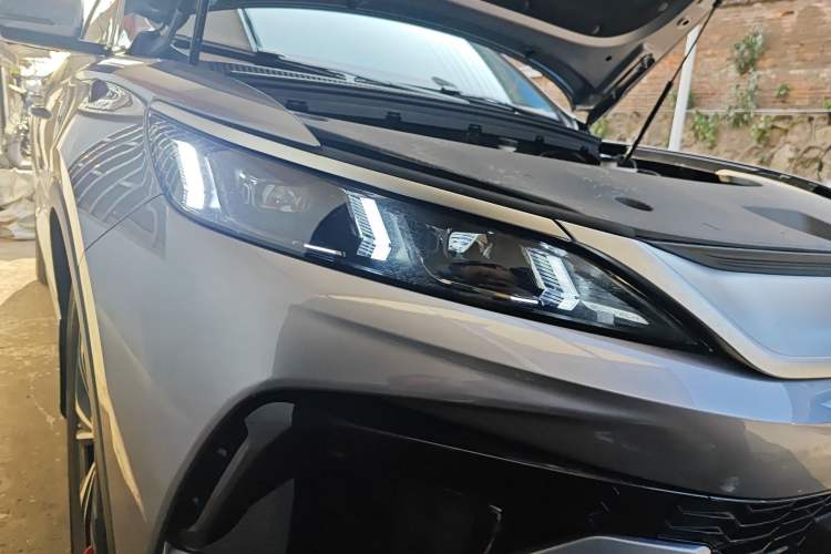 Used BYD Song Pro New Energy 2025 Second-Generation DM-i 115KM Overachiever Trim Right Front Headlight