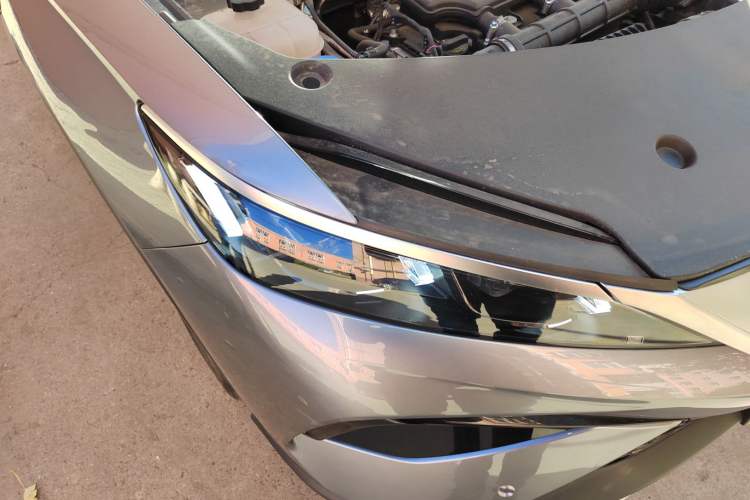 Used BYD Song Pro New Energy 2025 Second-Generation DM-i 115KM Excellence Version Right Front Headlight