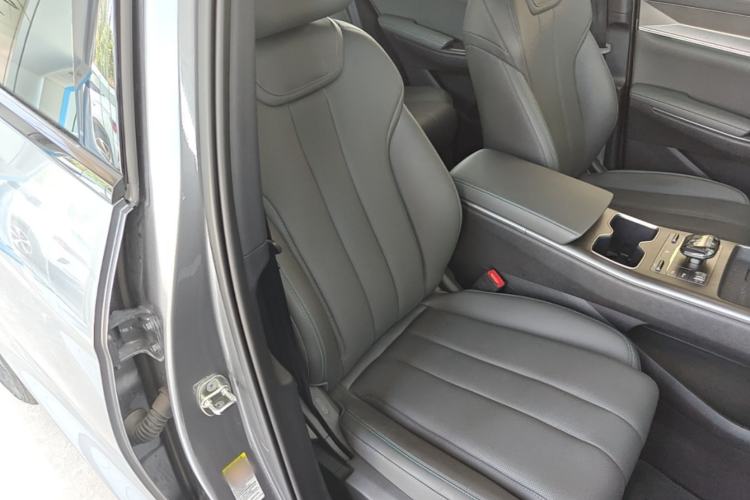 Used BYD Song Pro New Energy 2025 Second-Generation Intelligent Driving Version DM-i 115KM Superior Trim Right Front Seat