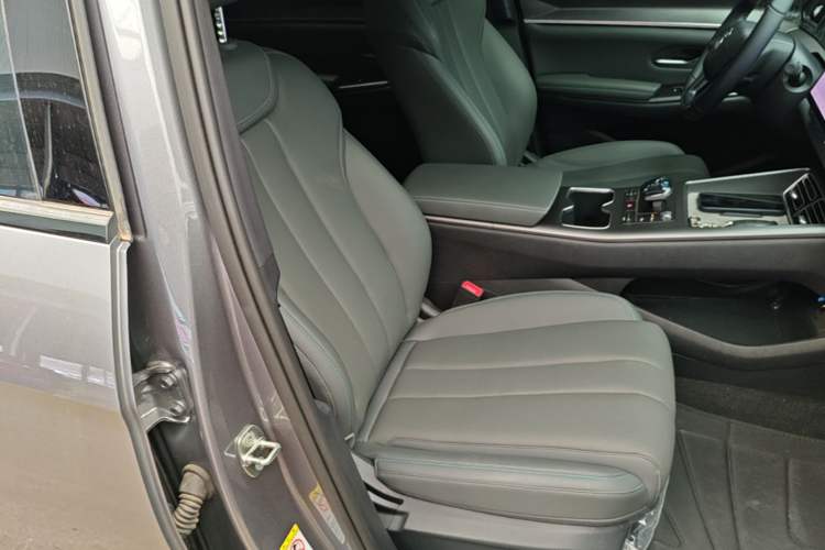 Used BYD Song Pro New Energy 2025 2nd Generation Intelligent Driving Version DM-i 75KM Leading Edition Right Front Seat