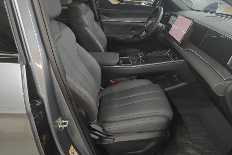 Used BYD Song Pro New Energy 2025 2nd Generation Intelligent Driving Version DM-i 75KM Leading Edition Right Front Seat