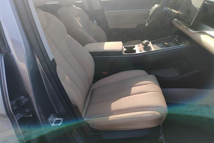 Used BYD Song Pro New Energy 2025 Second-Generation DM-i 115KM Overachiever Trim Right Front Seat