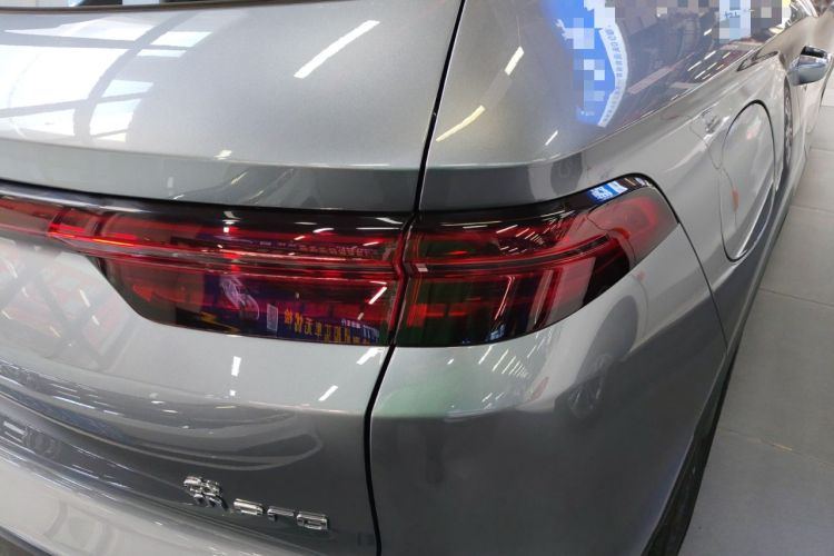 Used BYD Song Pro New Energy 2025 Second-Generation DM-i 75KM Leading Edition Right Rear Taillight