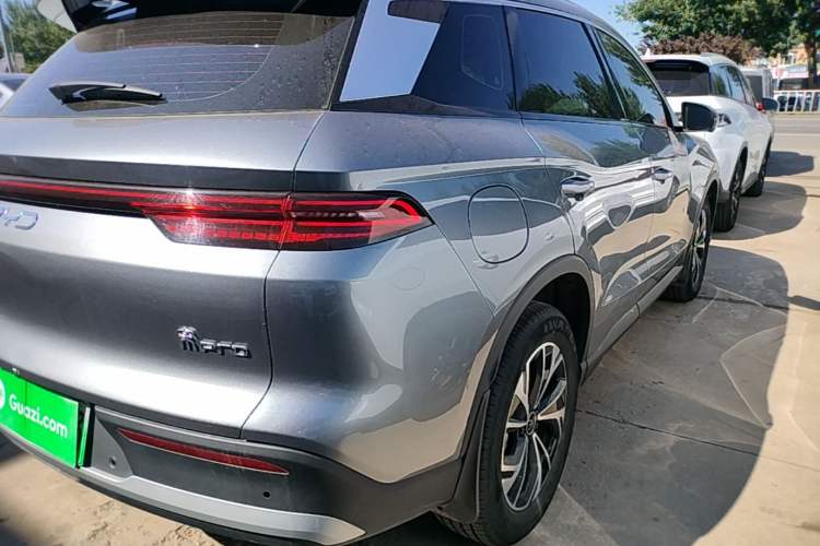 Used BYD Song Pro New Energy 2025 Second-Generation DM-i 75KM Leading Edition Right Rear Taillight