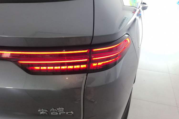 Used BYD Song Pro New Energy 2025 Second-Generation DM-i 115KM Overachiever Trim Right Rear Taillight