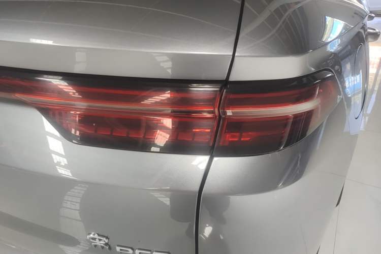 Used BYD Song Pro New Energy 2025 Second-Generation DM-i 115KM Overachiever Trim Right Rear Taillight