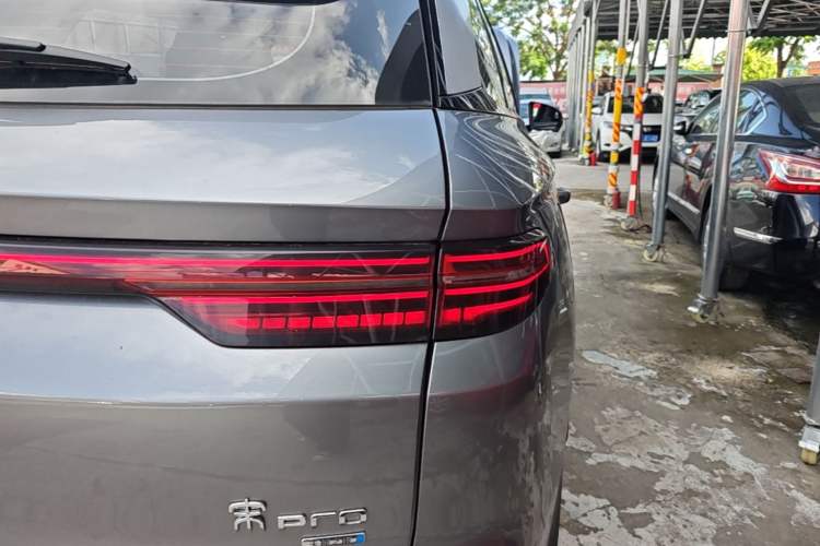 Used BYD Song Pro New Energy 2025 2nd Generation Intelligent Driving Version DM-i 75KM Leading Edition Right Rear Taillight