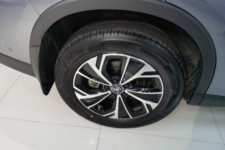 Used BYD Song Pro New Energy 2025 2nd Generation Intelligent Driving Version DM-i 75KM Leading Edition Right Rear Wheel Hub