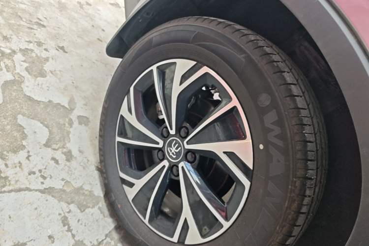Used BYD Song Pro New Energy 2025 2nd Generation Intelligent Driving Version DM-i 75KM Leading Edition Right Rear Wheel Hub